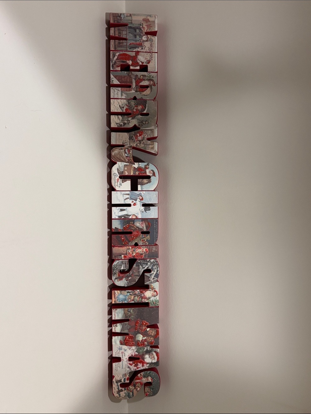 Holiday Cheer 'Christmas Wishes' Wall Sign - Red